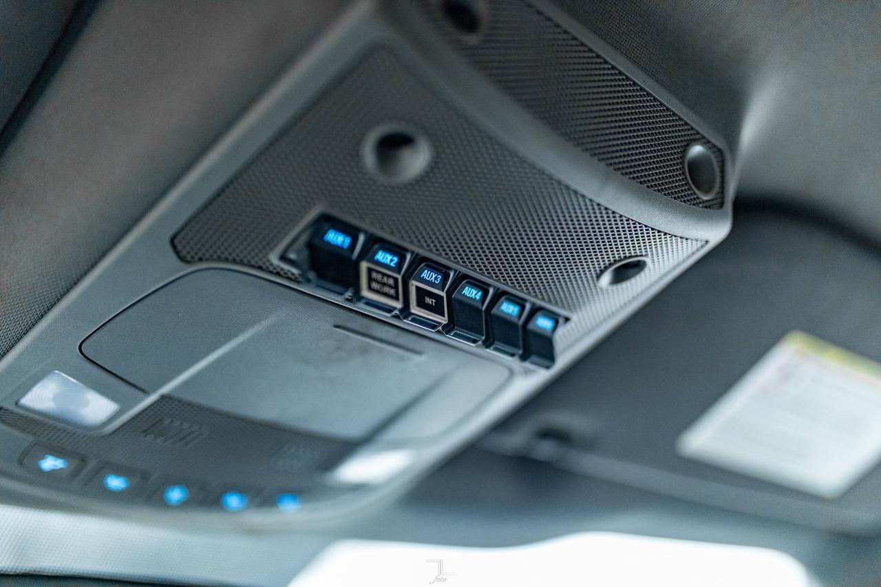 2019 Ford F-350 4x4 Crew Cab XLT Diesel Deck BCam Red Deer AB