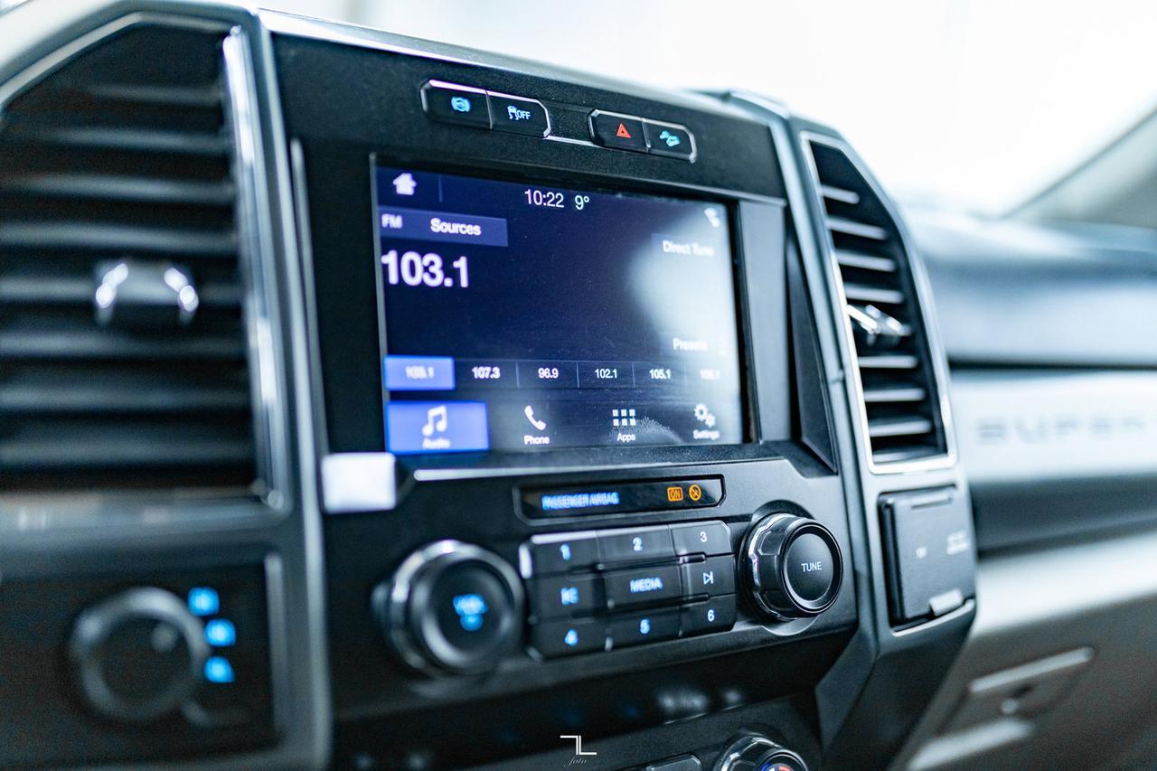 2019 Ford F-350 4x4 Crew Cab XLT Diesel Deck BCam Red Deer AB