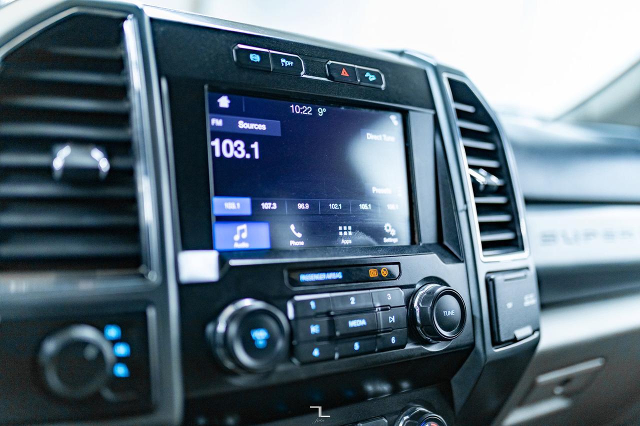 2019 Ford F-350 4x4 Crew Cab XLT Diesel Deck BCam Red Deer AB