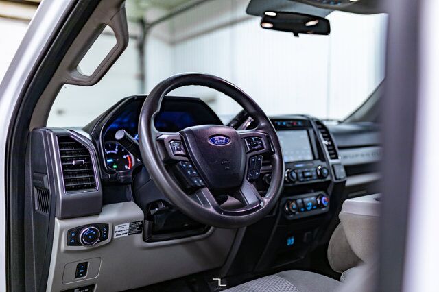 2019 Ford F-350 4x4 Crew Cab XLT Diesel Deck BCam Red Deer AB