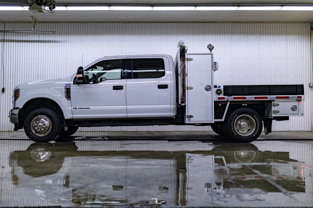 2019 Ford F-350 4x4 Crew Cab XLT Diesel Deck BCam Red Deer AB