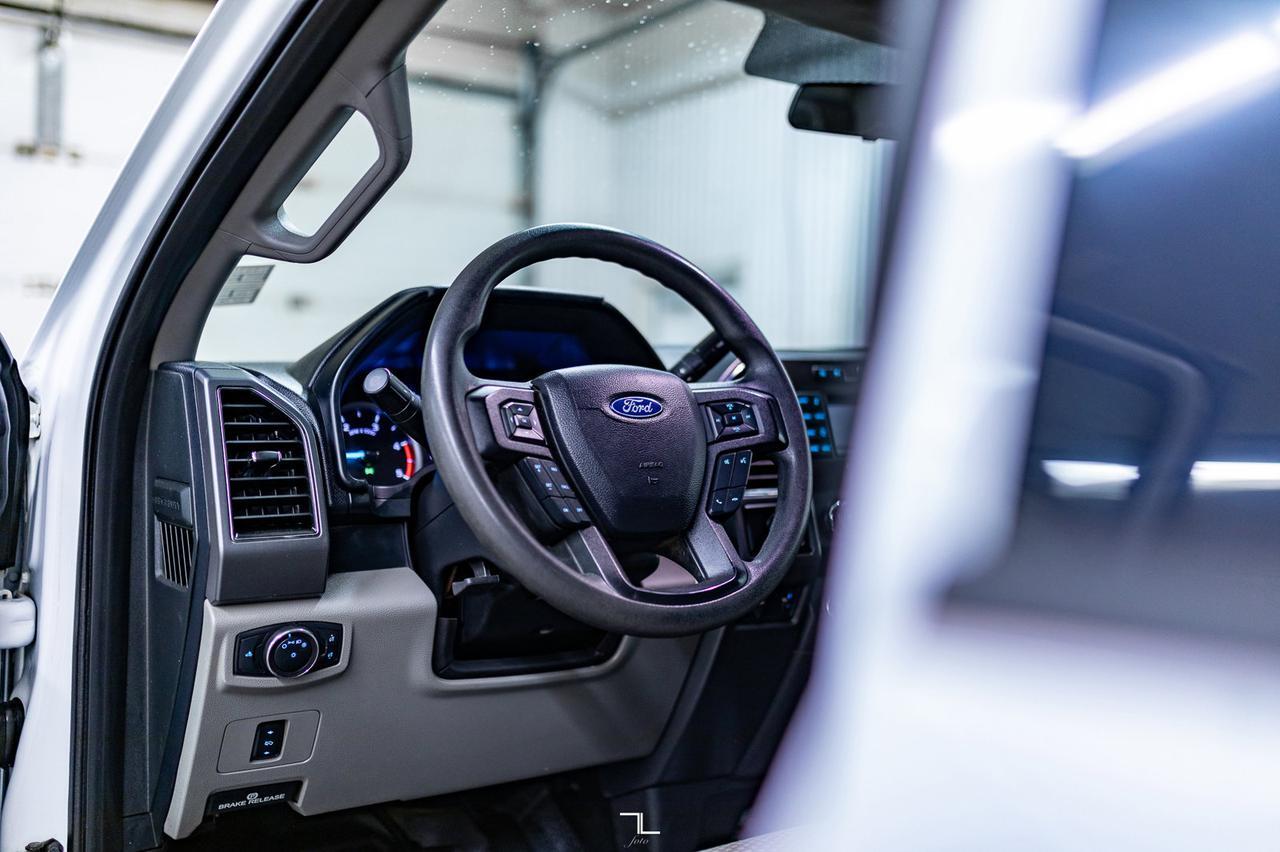 2019 Ford F-350 4x4 Crew Cab XLT Dually Deck Diesel Red Deer AB