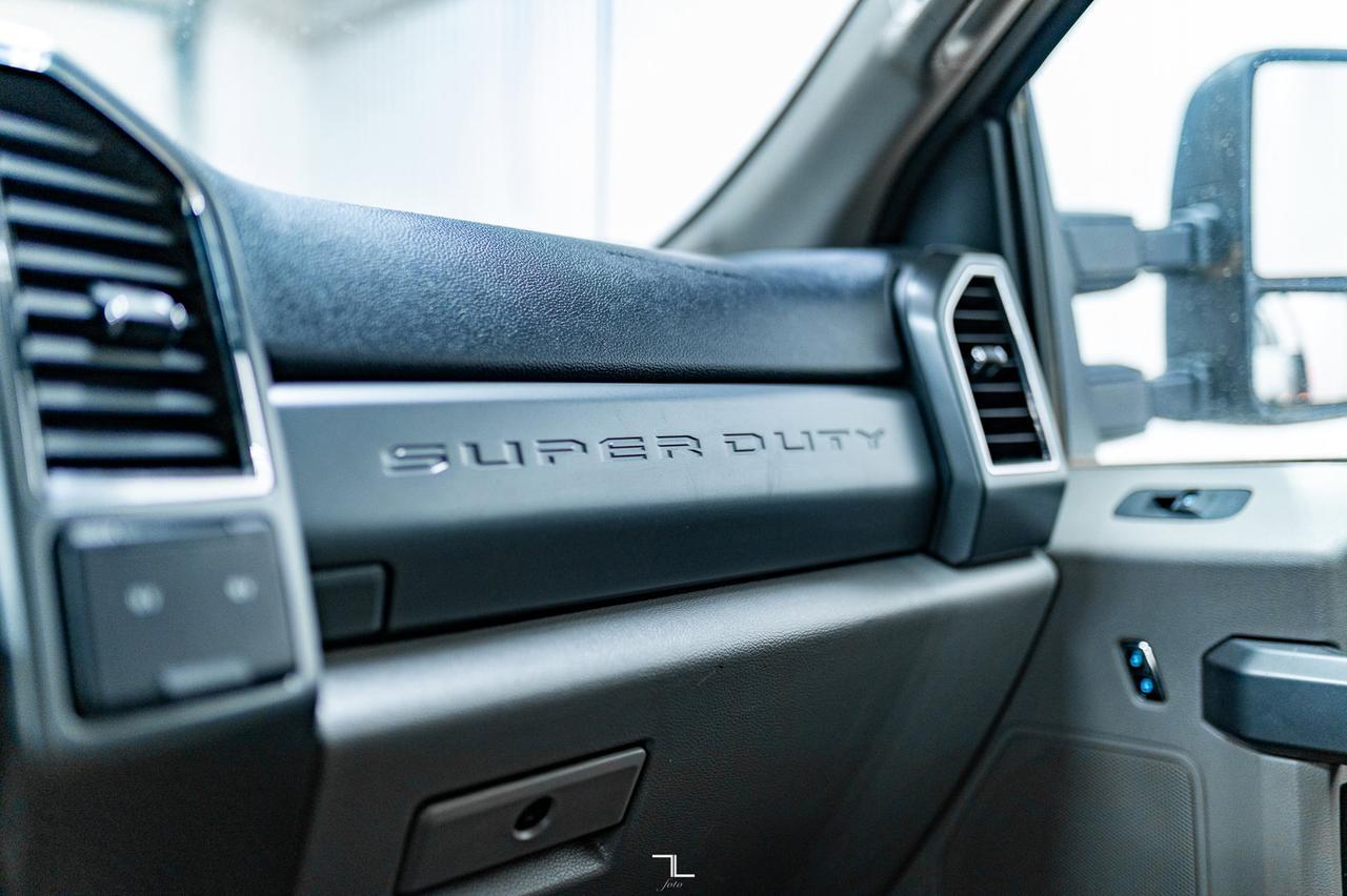 2019 Ford F-350 4x4 Crew Cab XLT Dually Deck Diesel Red Deer AB