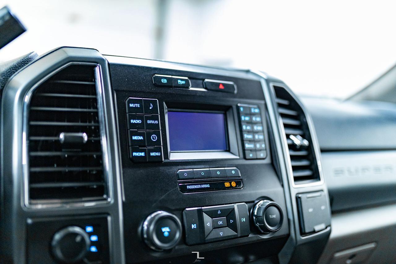 2019 Ford F-350 4x4 Crew Cab XLT Dually Deck Diesel Red Deer AB