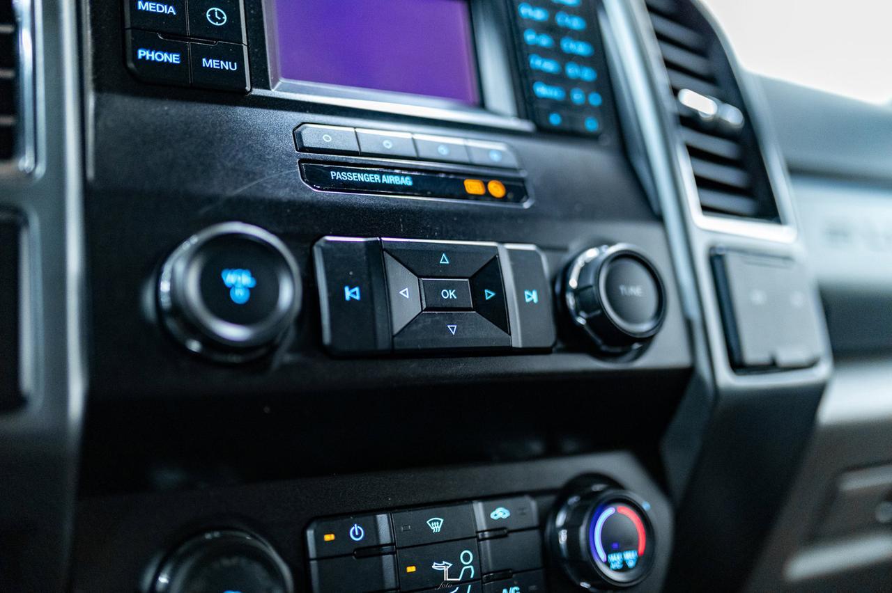 2019 Ford F-350 4x4 Crew Cab XLT Dually Deck Diesel Red Deer AB