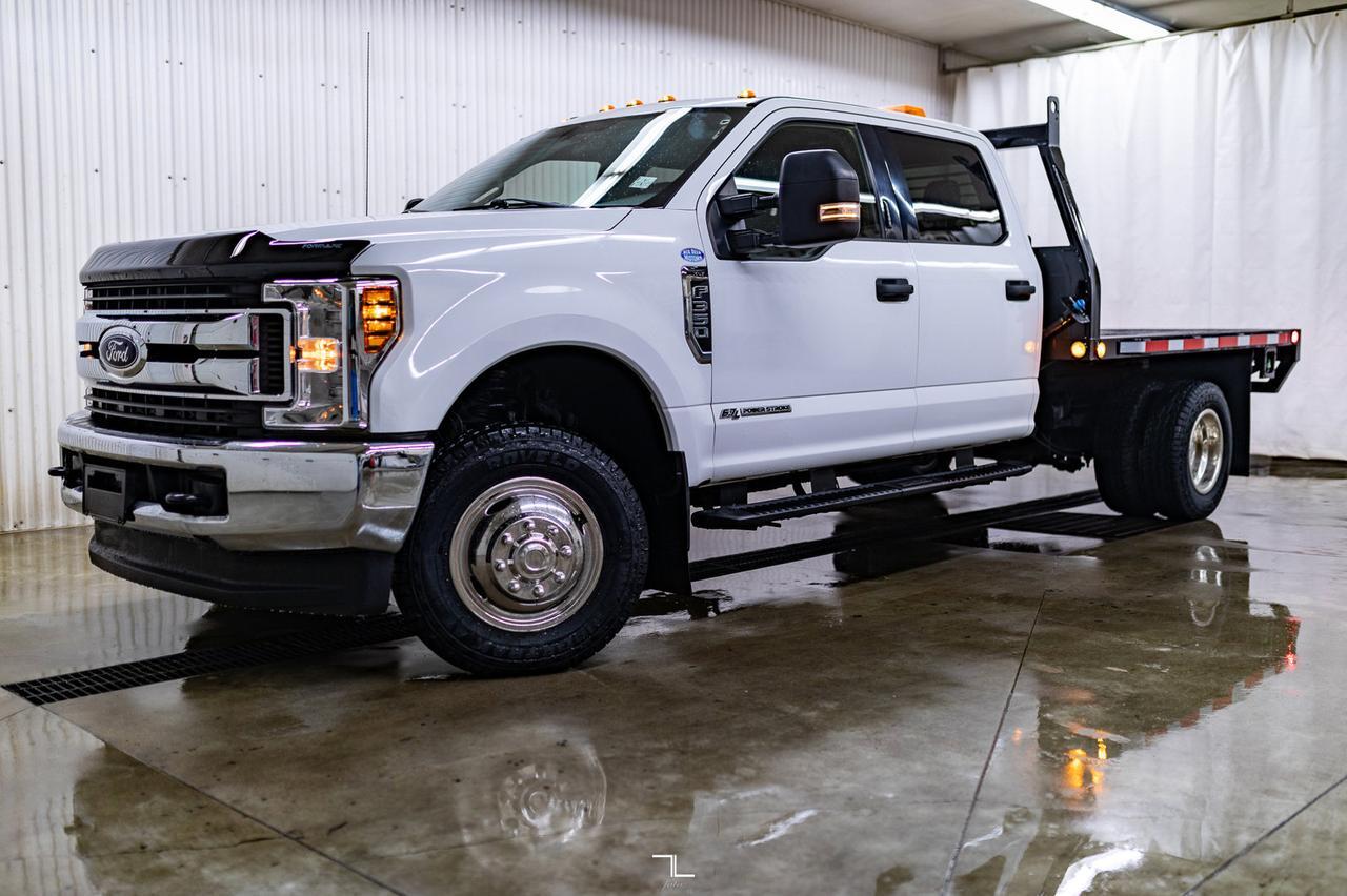 2019 Ford F-350 4x4 Crew Cab XLT Dually Deck Diesel Red Deer AB