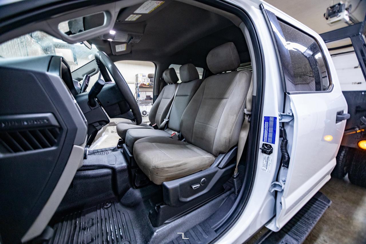 2019 Ford F-350 4x4 Crew Cab XLT Dually Deck Diesel Red Deer AB