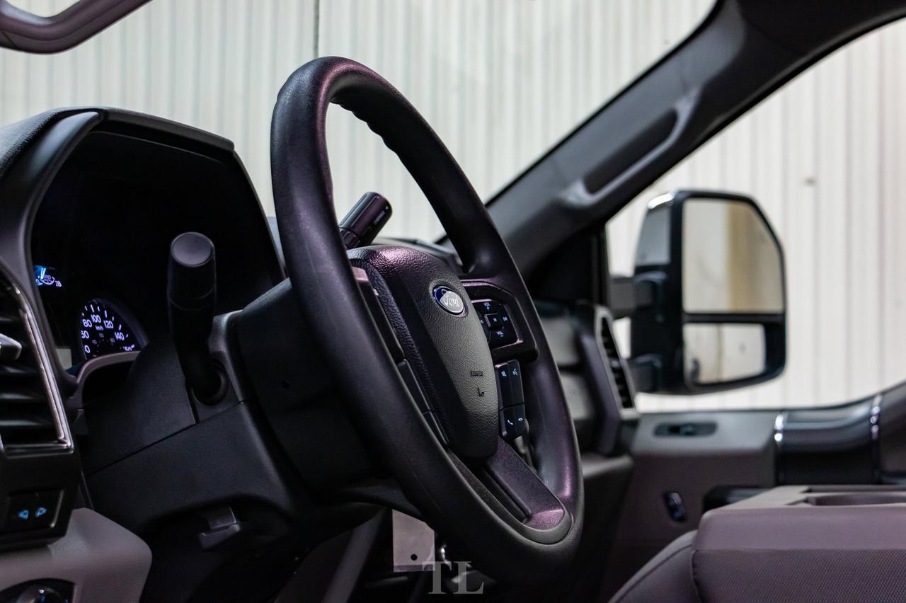 2019 Ford F-350 4x4 Crew Cab XLT Dually Diesel BCam Red Deer AB