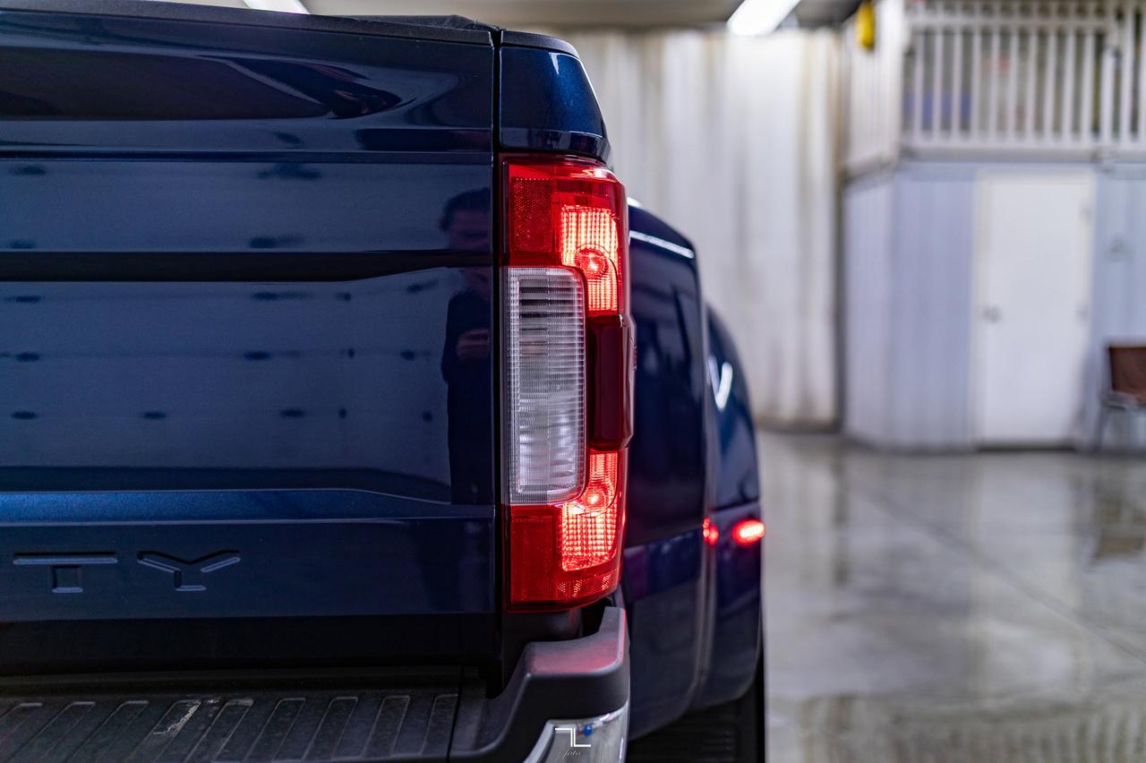 2019 Ford F-350 4x4 Crew Cab XLT Dually Diesel Nav BCam Red Deer AB