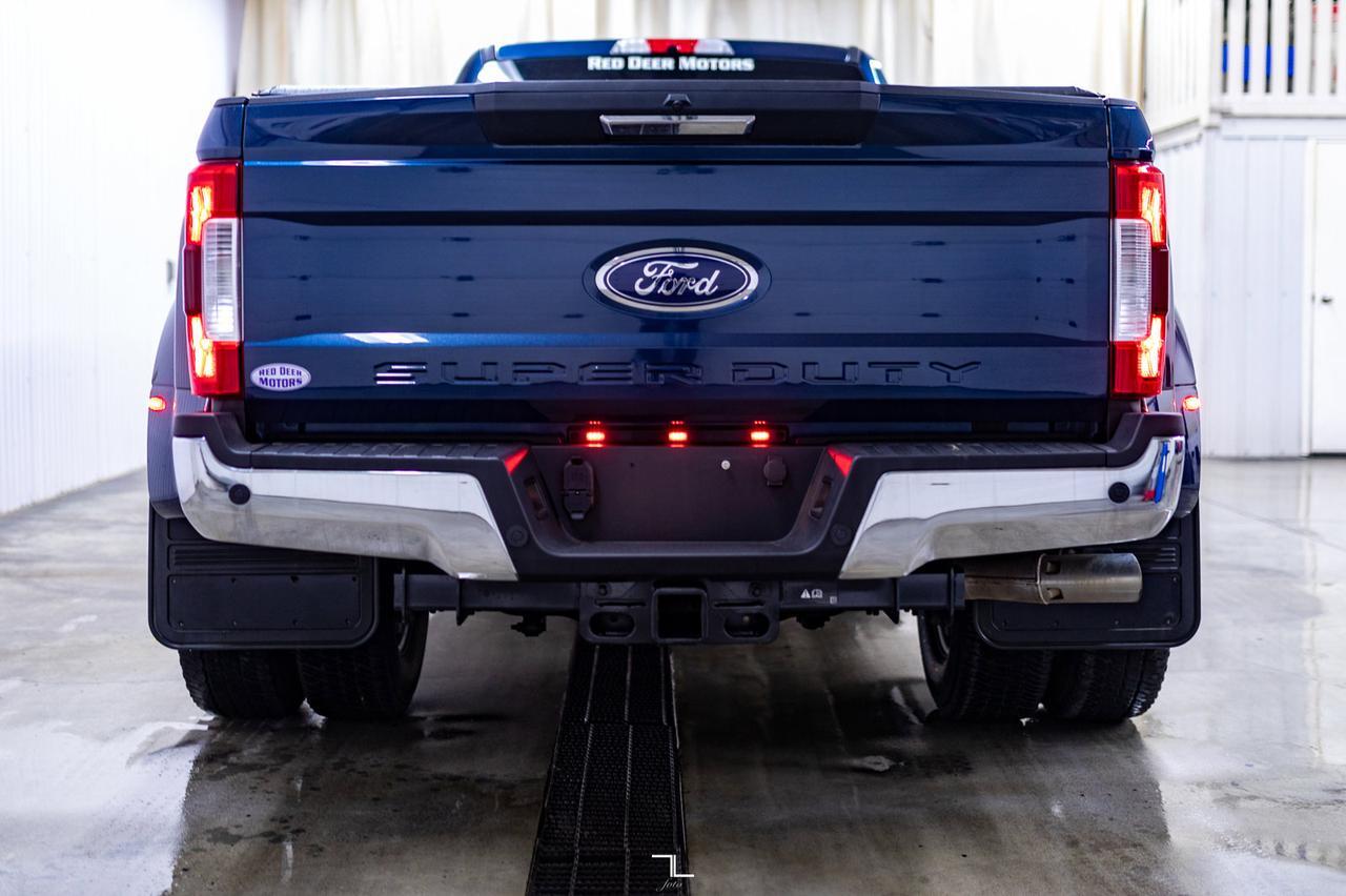 2019 Ford F-350 4x4 Crew Cab XLT Dually Diesel Nav BCam Red Deer AB