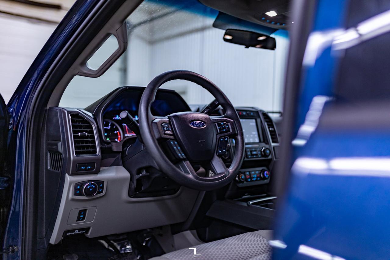 2019 Ford F-350 4x4 Crew Cab XLT Dually Diesel Nav BCam Red Deer AB