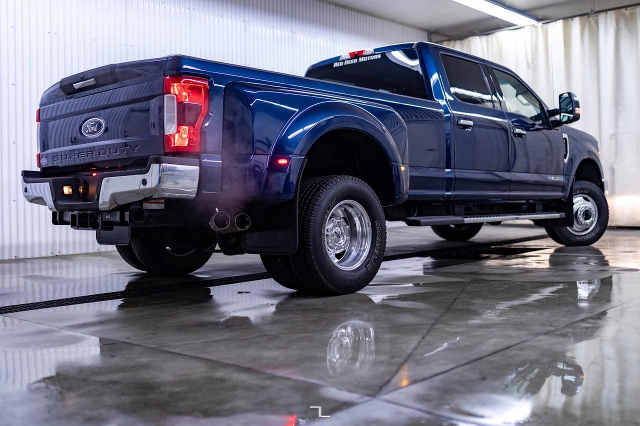 2019 Ford F-350 4x4 Crew Cab XLT Dually Diesel Nav BCam Red Deer AB