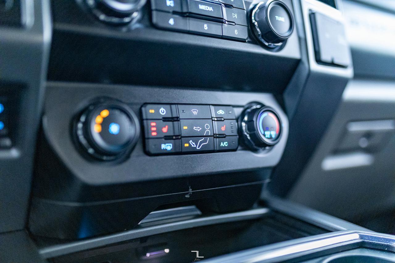 2019 Ford F-350 4x4 Crew Cab XLT Dually Diesel Nav BCam Red Deer AB