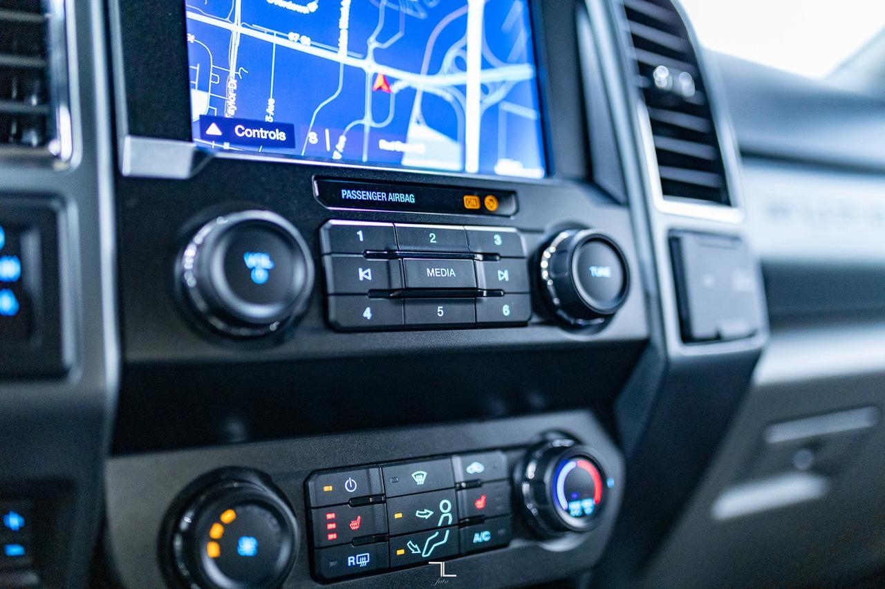 2019 Ford F-350 4x4 Crew Cab XLT Dually Diesel Nav BCam Red Deer AB