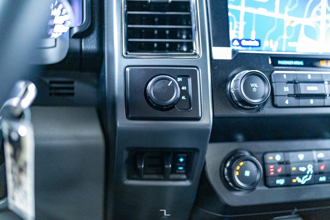 2019 Ford F-350 4x4 Crew Cab XLT Dually Diesel Nav BCam Red Deer AB