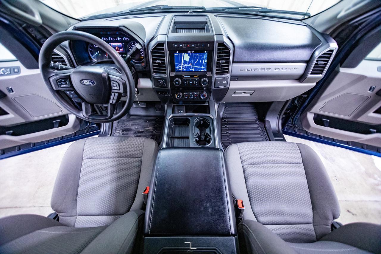 2019 Ford F-350 4x4 Crew Cab XLT Dually Diesel Nav BCam Red Deer AB