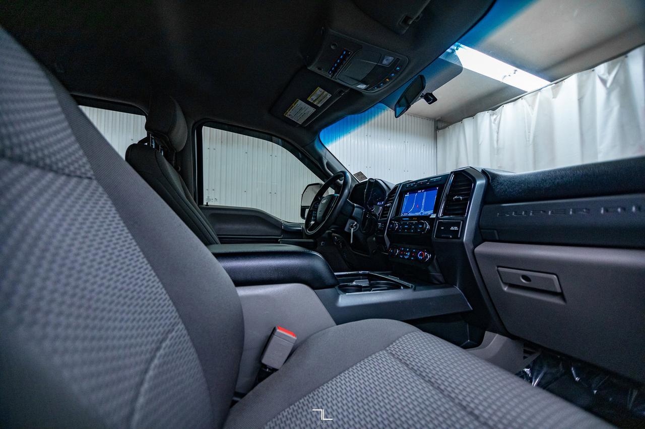 2019 Ford F-350 4x4 Crew Cab XLT FX4 Diesel Nav BCam Red Deer AB