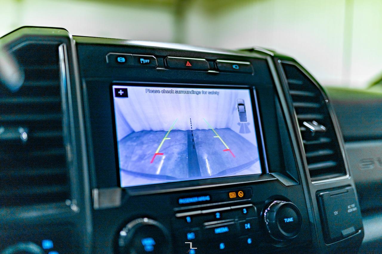 2019 Ford F-350 4x4 Crew Cab XLT FX4 Diesel Nav BCam Red Deer AB