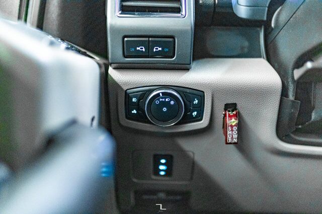 2019 Ford F-350 4x4 Crew Cab XLT FX4 Diesel Nav BCam Red Deer AB