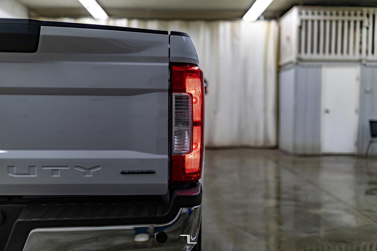 2019 Ford F-350 4x4 Crew Cab XLT FX4 Longbox BCam Red Deer AB