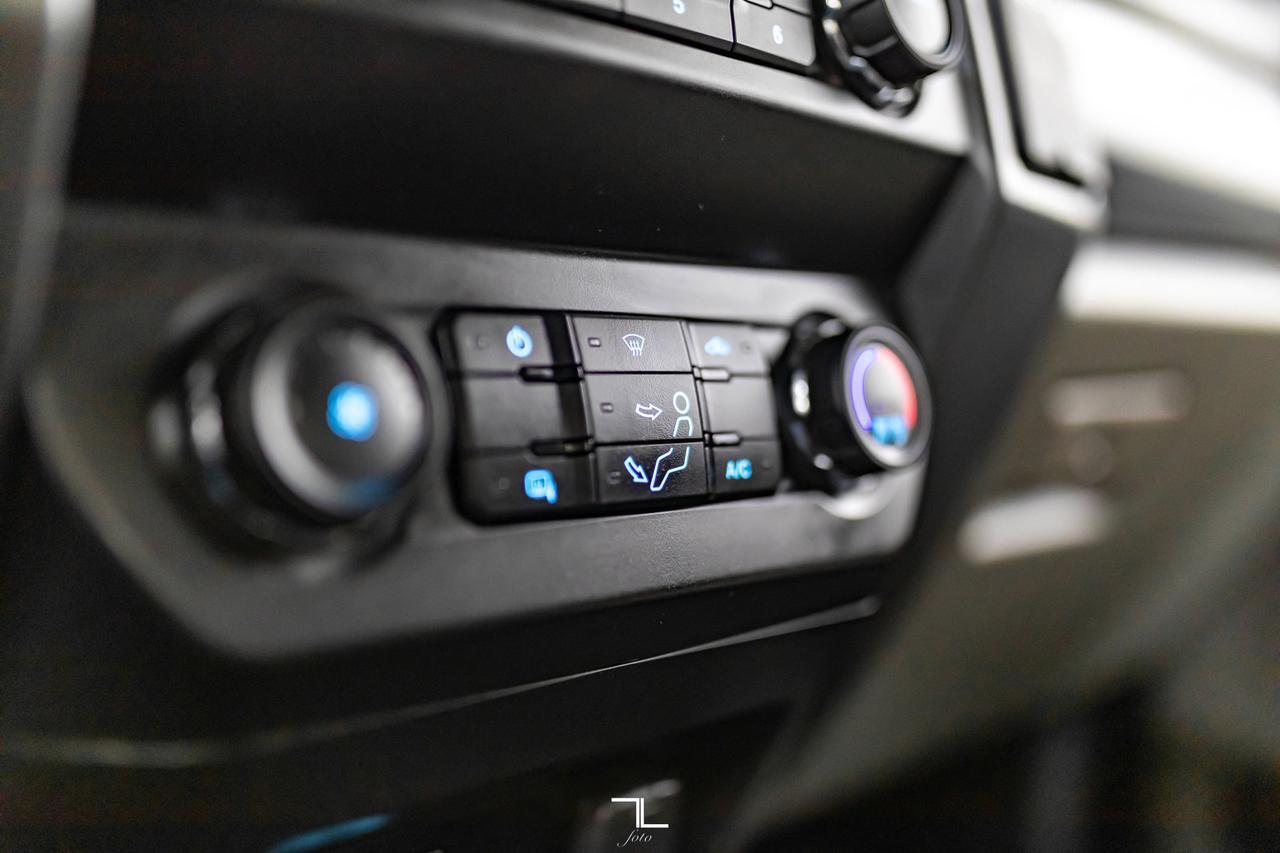 2019 Ford F-350 4x4 Crew Cab XLT FX4 Longbox BCam Red Deer AB
