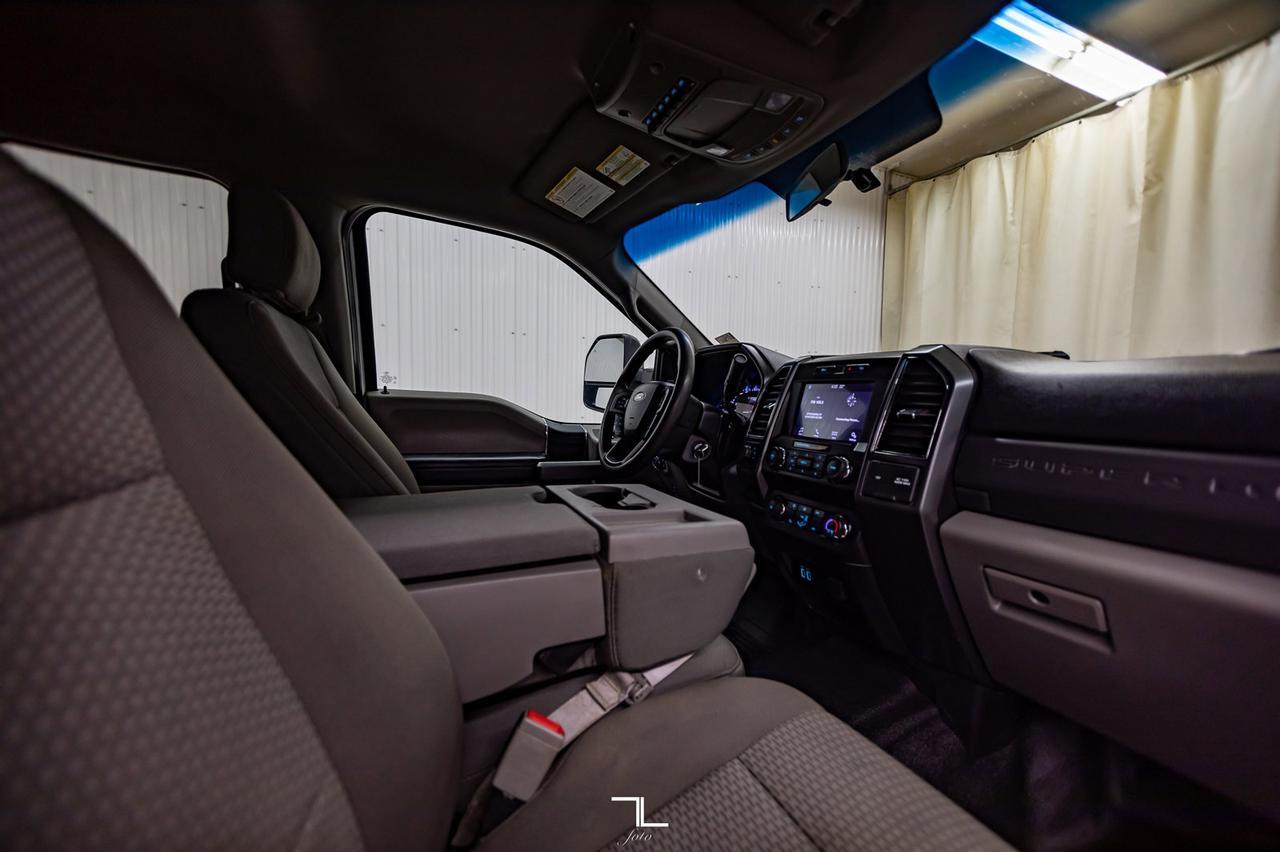 2019 Ford F-350 4x4 Crew Cab XLT FX4 Longbox BCam Red Deer AB