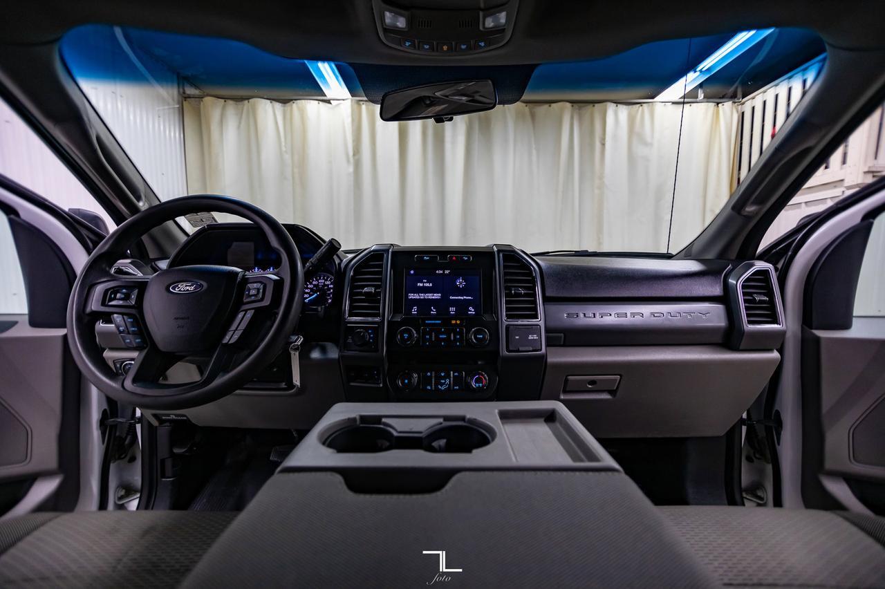 2019 Ford F-350 4x4 Crew Cab XLT FX4 Longbox BCam Red Deer AB