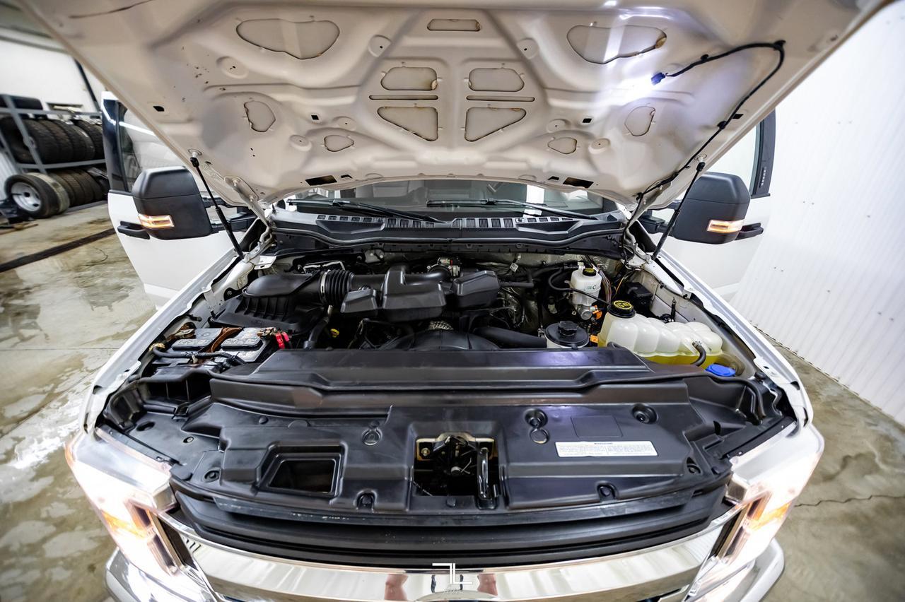 2019 Ford F-350 4x4 Crew Cab XLT FX4 Longbox BCam Red Deer AB