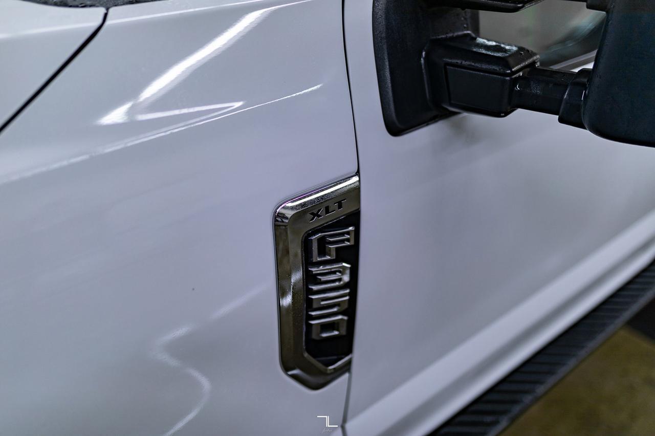 2019 Ford F-350 4x4 Crew Cab XLT Leather BCam Red Deer AB