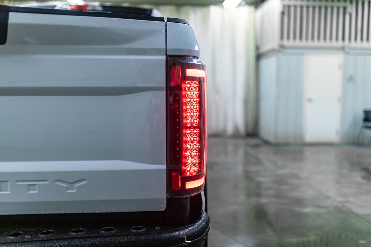 2019 Ford F-350 4x4 Crew Cab XLT Leather BCam Red Deer AB