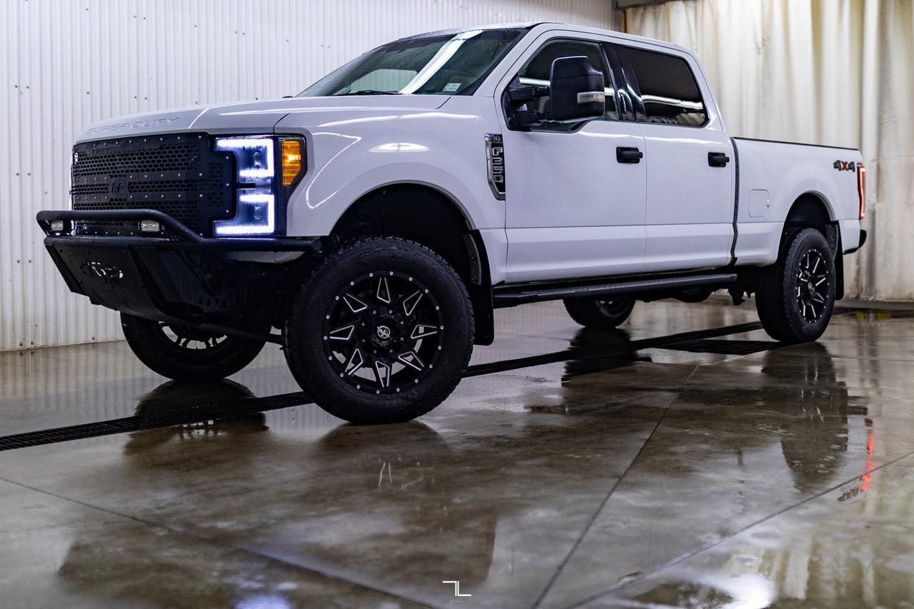 2019 Ford F-350 4x4 Crew Cab XLT Leather BCam Red Deer AB