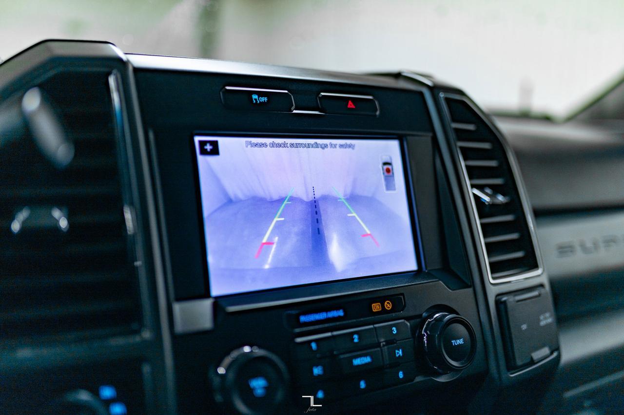 2019 Ford F-350 4x4 Crew Cab XLT Leather BCam Red Deer AB