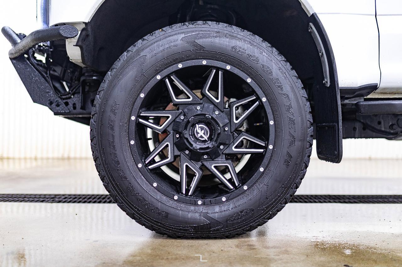 2019 Ford F-350 4x4 Crew Cab XLT Leather BCam Red Deer AB