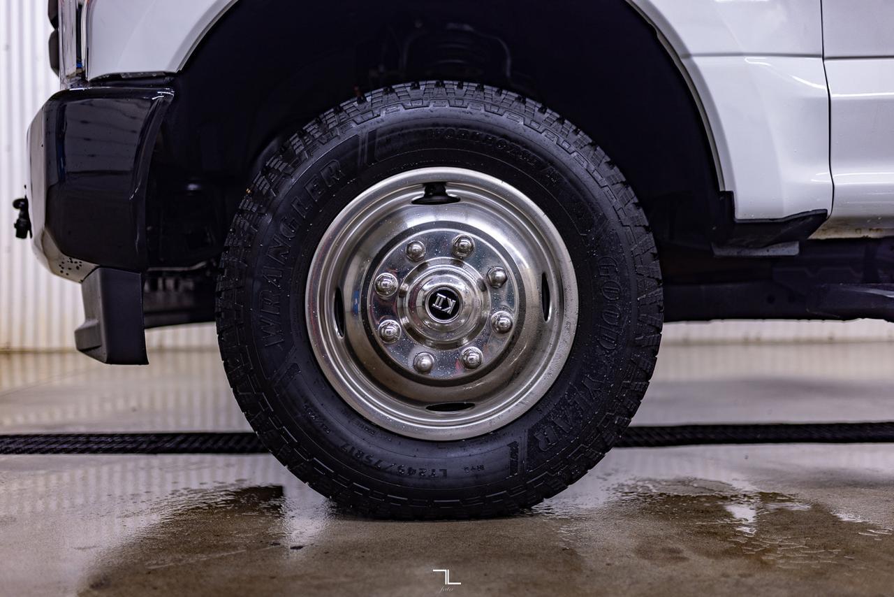 2019 Ford F-350 4x4 Reg Cab XL Dually Deck Red Deer AB