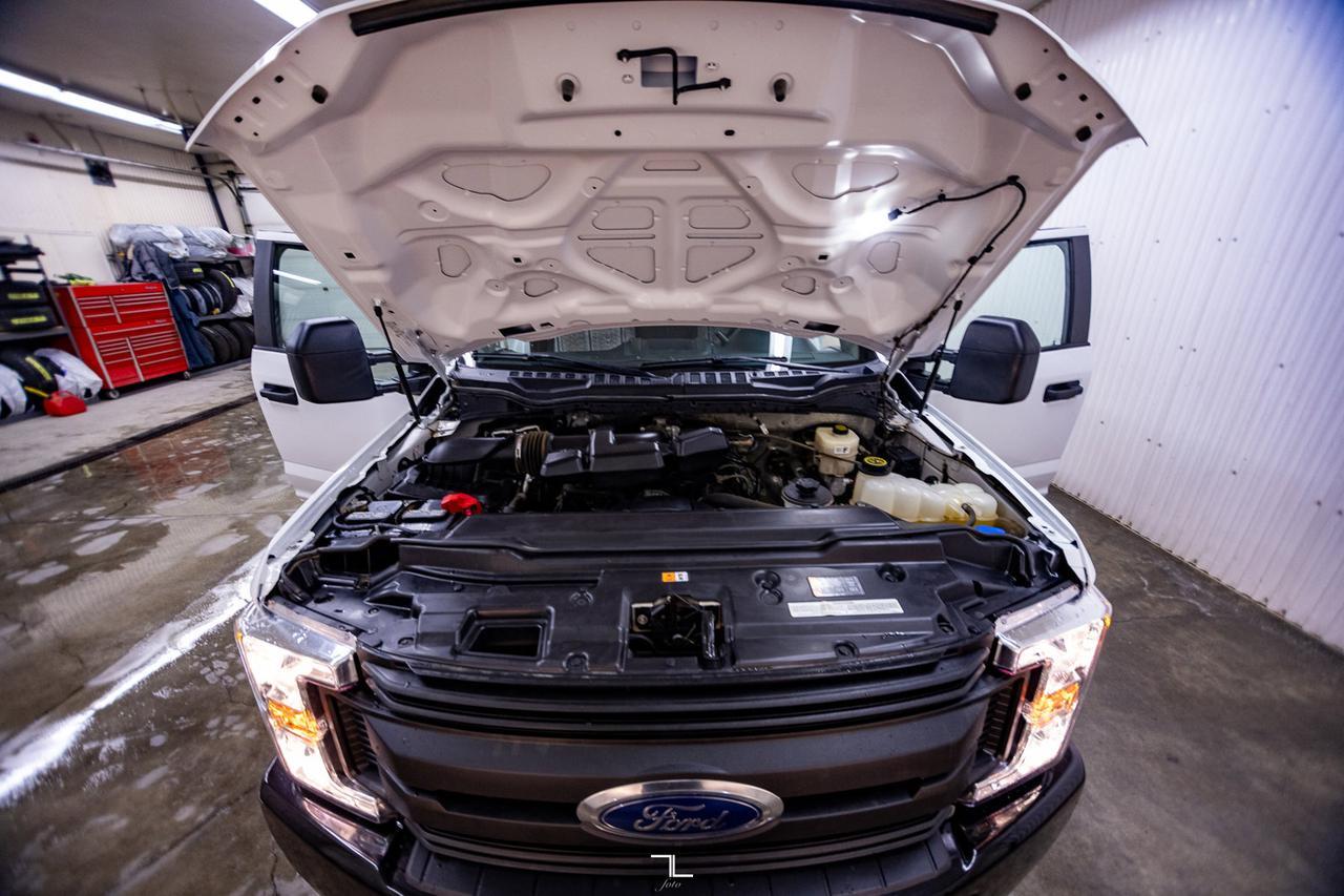 2019 Ford F-350 4x4 Reg Cab XL Dually Deck Red Deer AB