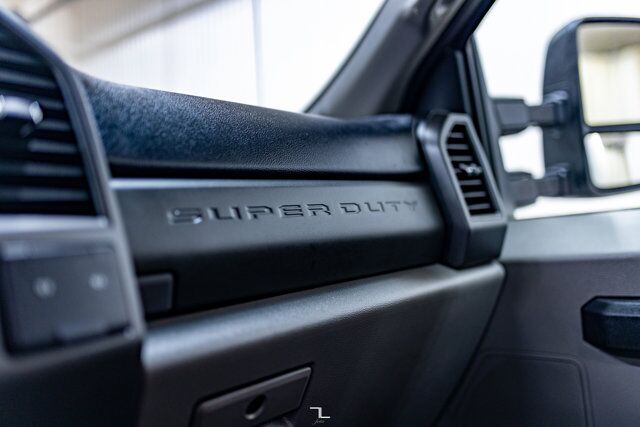 2019 Ford F-350 4x4 Reg Cab XL Dually Deck Red Deer AB