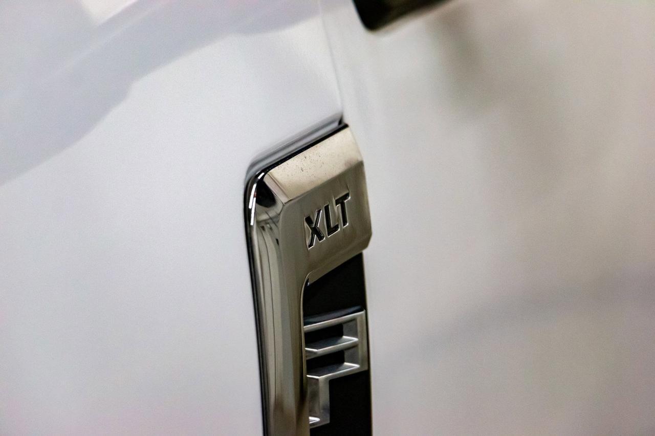 2019 Ford F-350 4x4 Super Cab XLT Longbox Diesel Red Deer AB