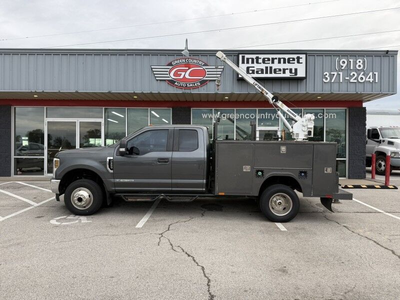 2019 Ford F-350 DRW 4x4 Diesel Utility w/