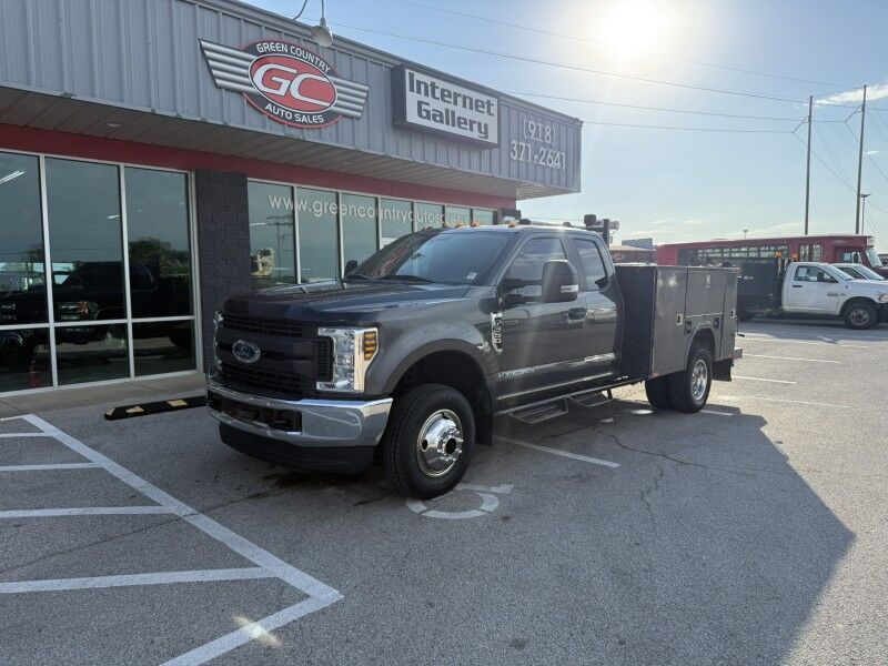 2019 Ford F-350 DRW 4x4 Diesel Utility w/ Crane XL Collinsville OK
