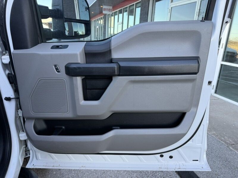 2019 Ford F-350 DRW 4x4 Utility w/ Crane XL Collinsville OK