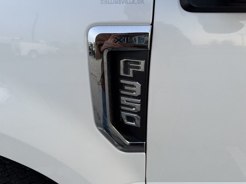 2019 Ford F-350 DRW 4x4 Utility w/ Crane XL Collinsville OK