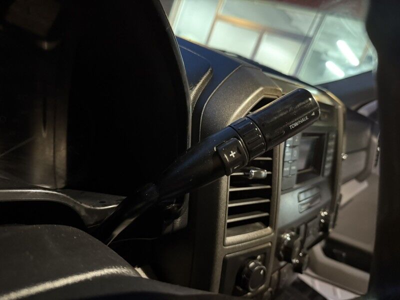 2019 Ford F-350 DRW 4x4 Utility w/ Crane XL Collinsville OK