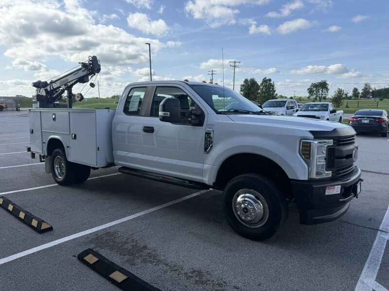 2019 Ford F-350 DRW 4x4 Utility w/ Crane XL Collinsville OK