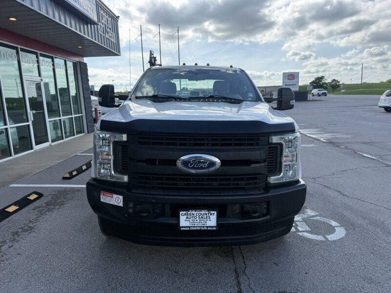 2019 Ford F-350 DRW 4x4 Utility w/ Crane XL Collinsville OK