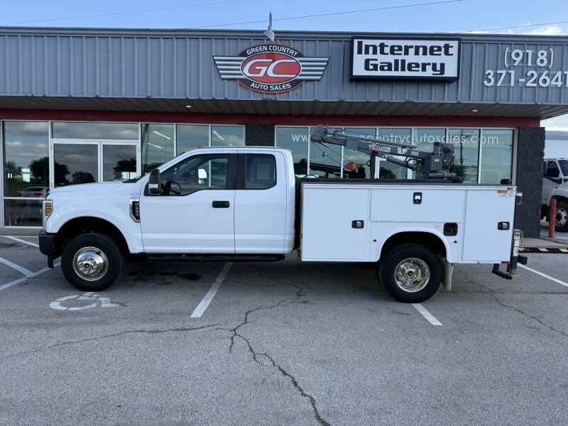 2019 Ford F-350 DRW 4x4 Utility w/ Crane XL Collinsville OK