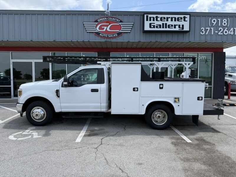 2019 Ford F-350 DRW Utility w/ Crane XL Collinsville OK