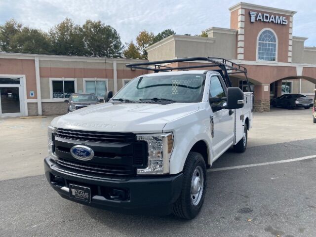 2019 Ford F-350 LIFT GATE UTILITY BED LADDER RACKS