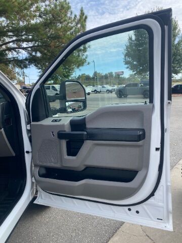 2019 Ford F-350 LIFT GATE UTILITY BED LADDER RACKS Charlotte NC