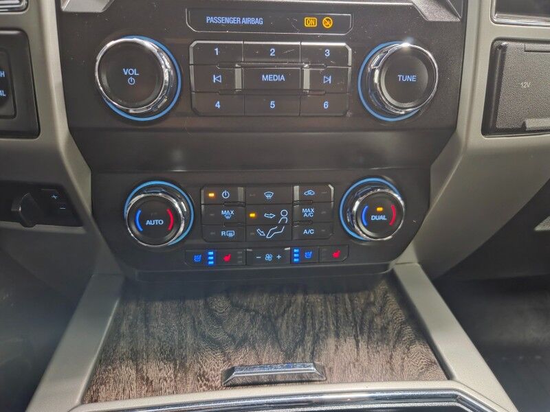 2019 Ford F-350 Lariat FX4 4WD Long Bed 6.7L Diesel GPS Camera Michelin Tires FREE WARRANTY Arlington TX