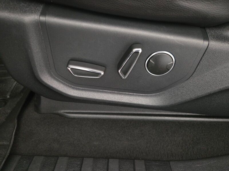 2019 Ford F-350 Lariat FX4 4WD Long Bed 6.7L Diesel GPS Camera Michelin Tires FREE WARRANTY Arlington TX